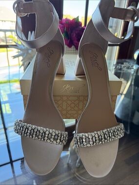 Jewel Badgley Mischka Ivory Crystal-Embellished Ankle-Strap Heels